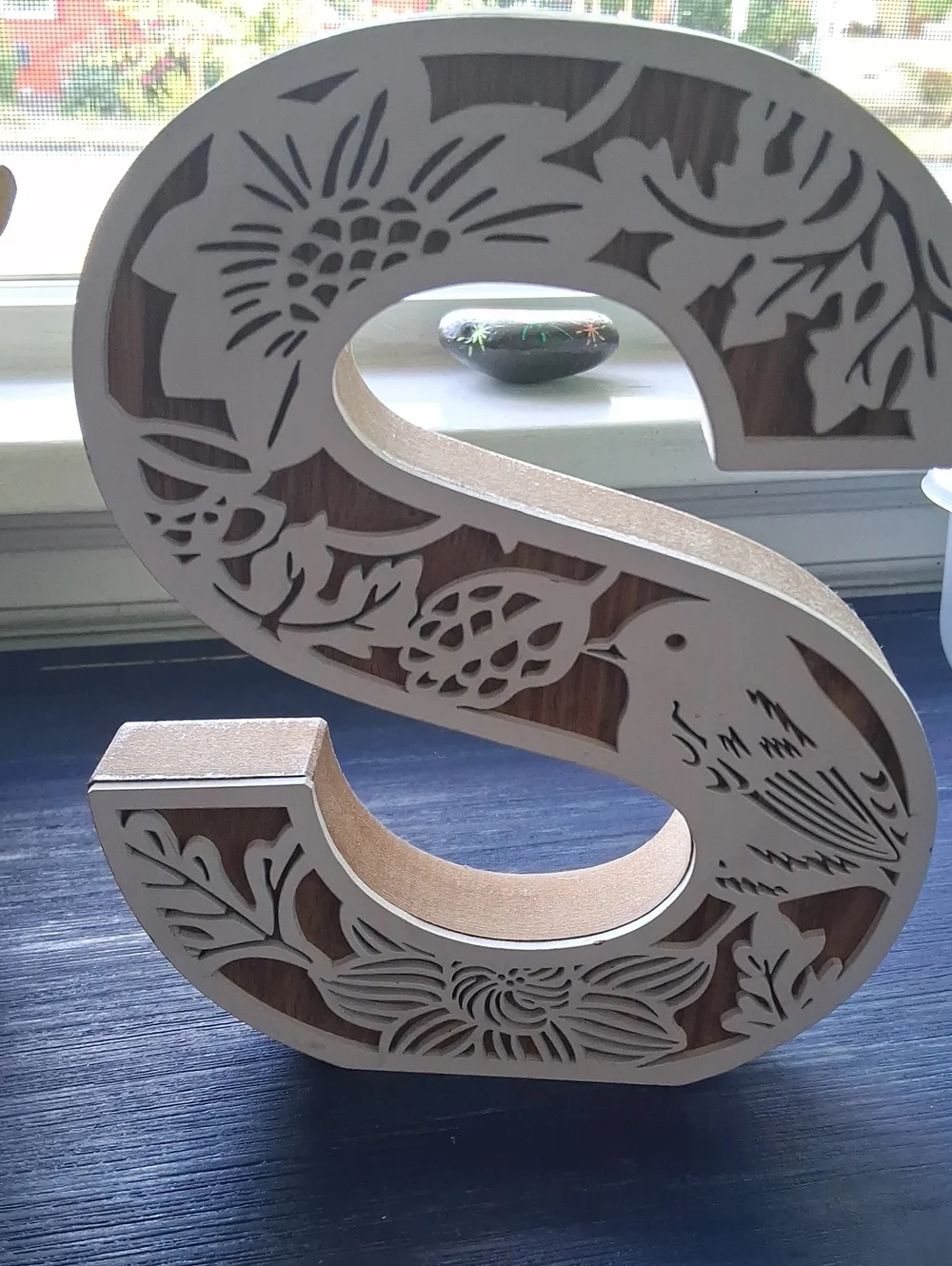 White Floral 'S' Monogram Wall Decor - Unbranded
